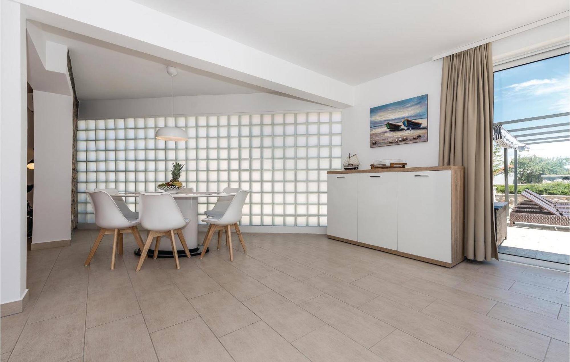 Stunning Home In Betina With Kitchen Exterior foto